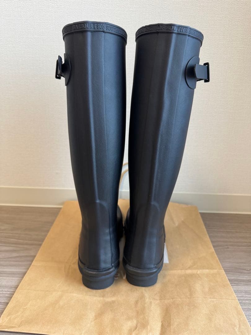 Barbour ブラック長靴 バックル付き UK4
