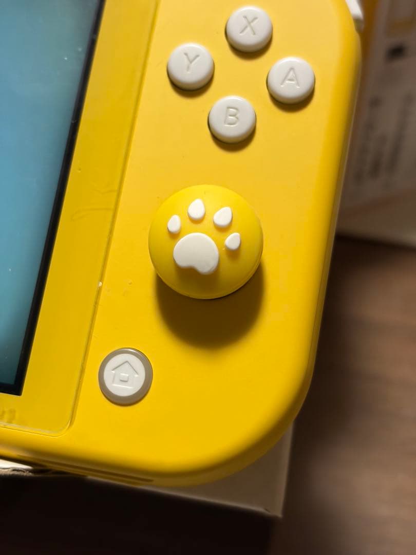美品・任天堂Switch lite イエロー　初期化済