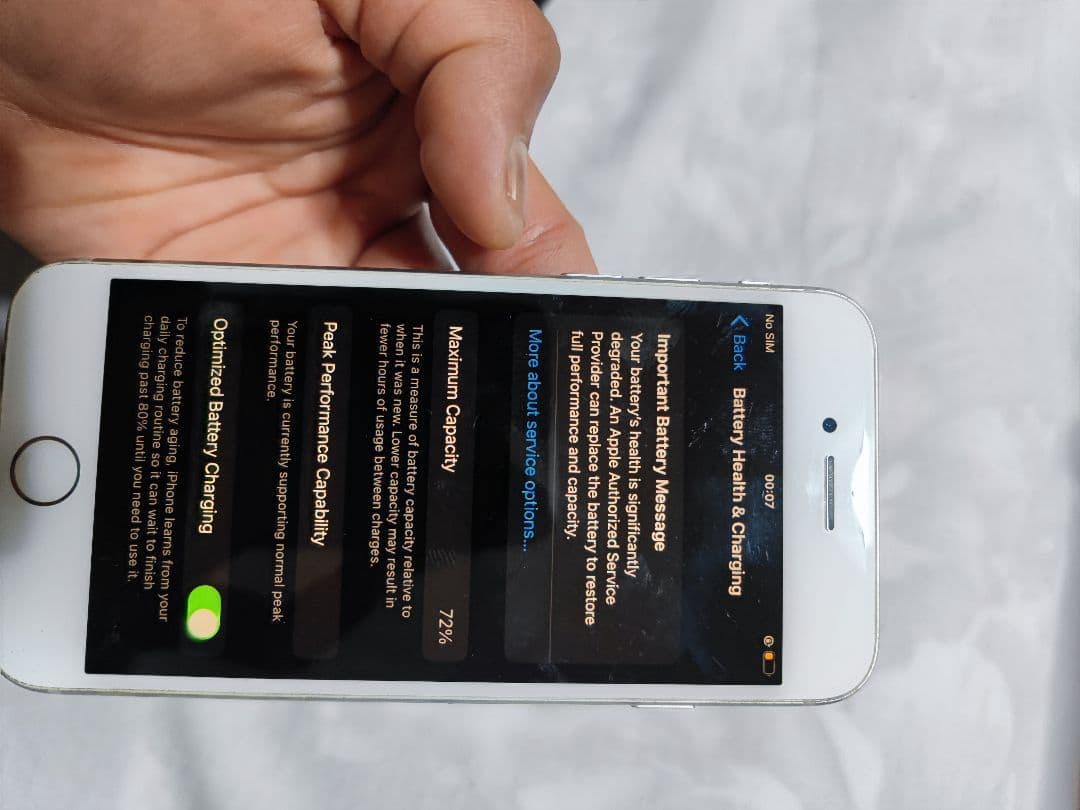 iPhone ホワイト 本体