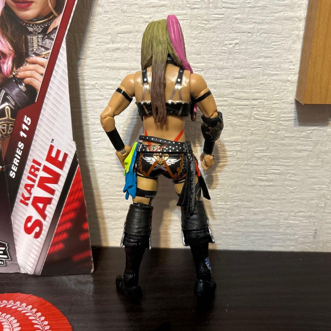 カイリ セイン　WWE フィギュア Kairi Sane スターダム　マテル