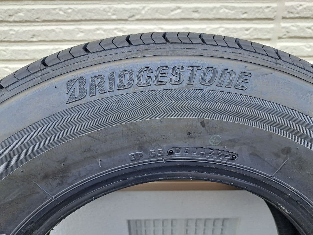 ②【2本分】ハイエース ブリジストン 195/80R15 新車外し