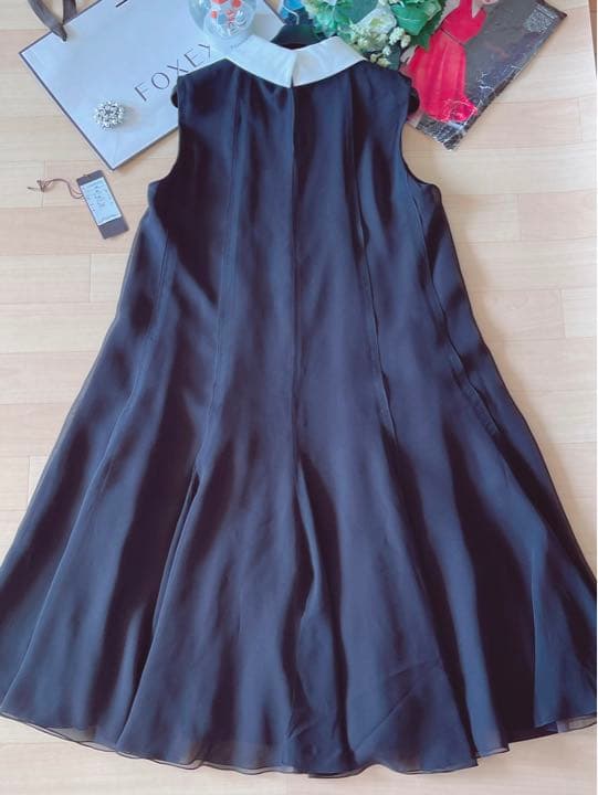 新品同様！FOXEYドレス フリージアワンピース　40 Rene フォクシー