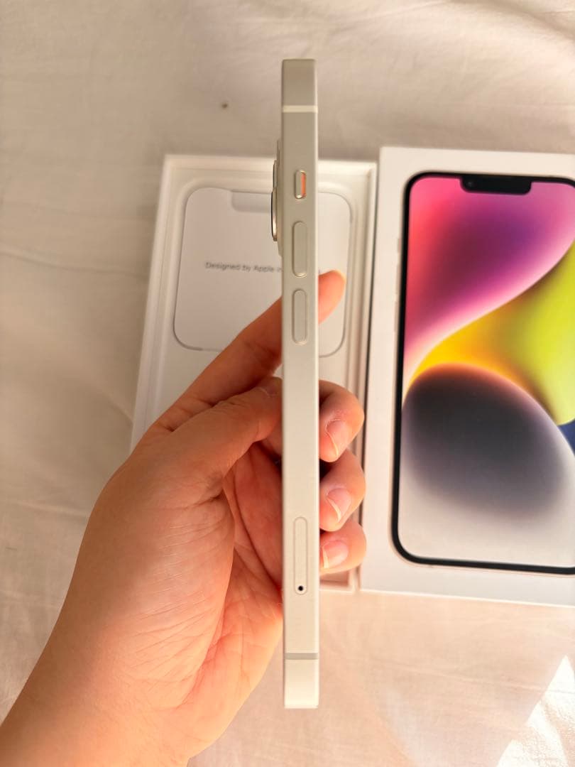 【美品】iPhone 14本体ホワイト 256G SIMフリー