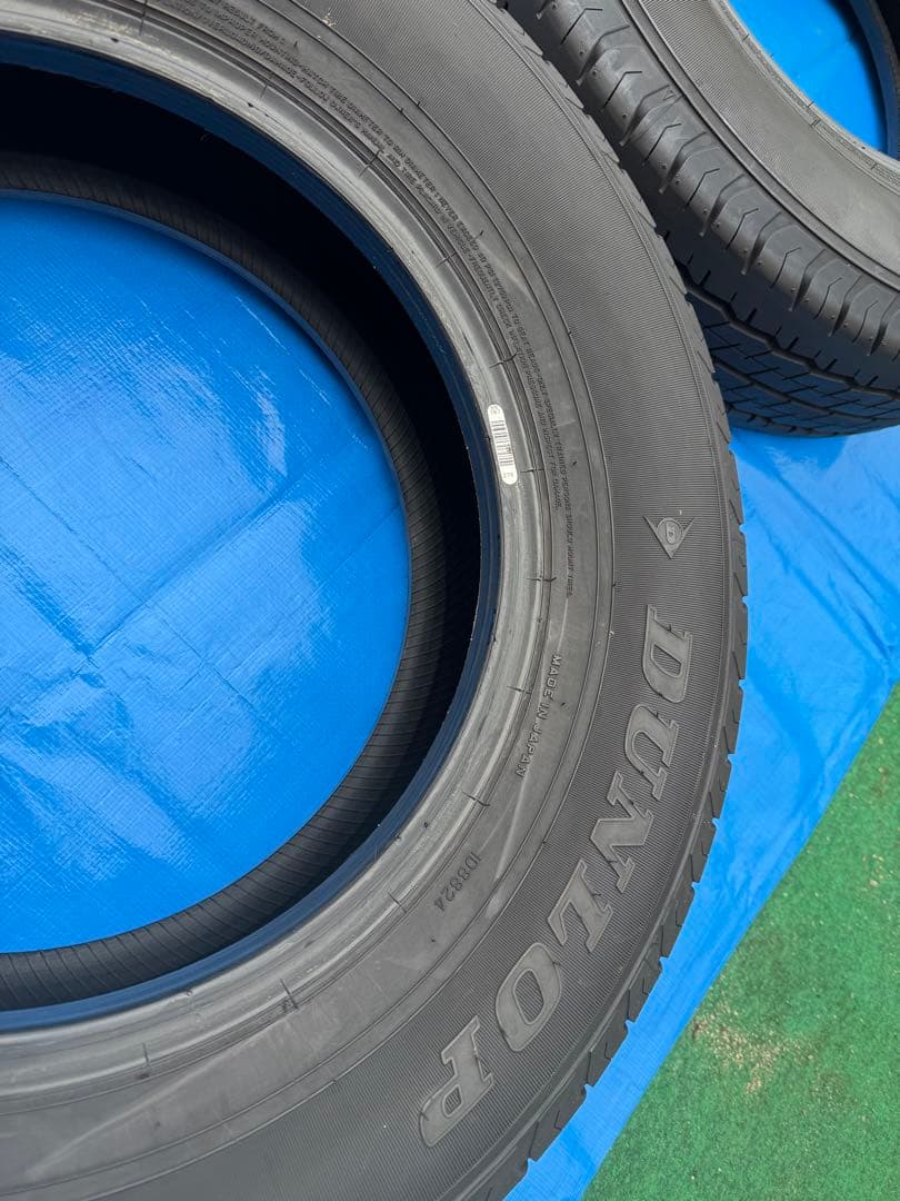 ハイエースDUNLOP SP 175 タイヤ 4本セット
