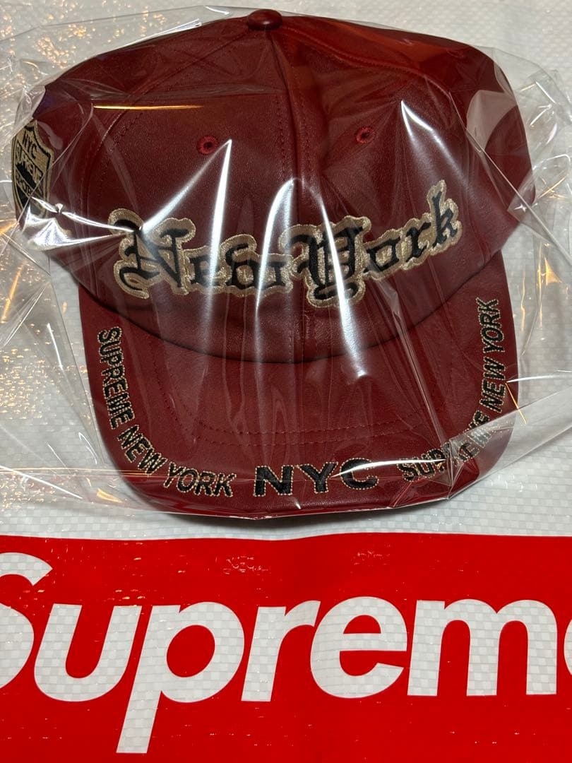 赤　Supreme New York Leather 6-Panel \"Red\"