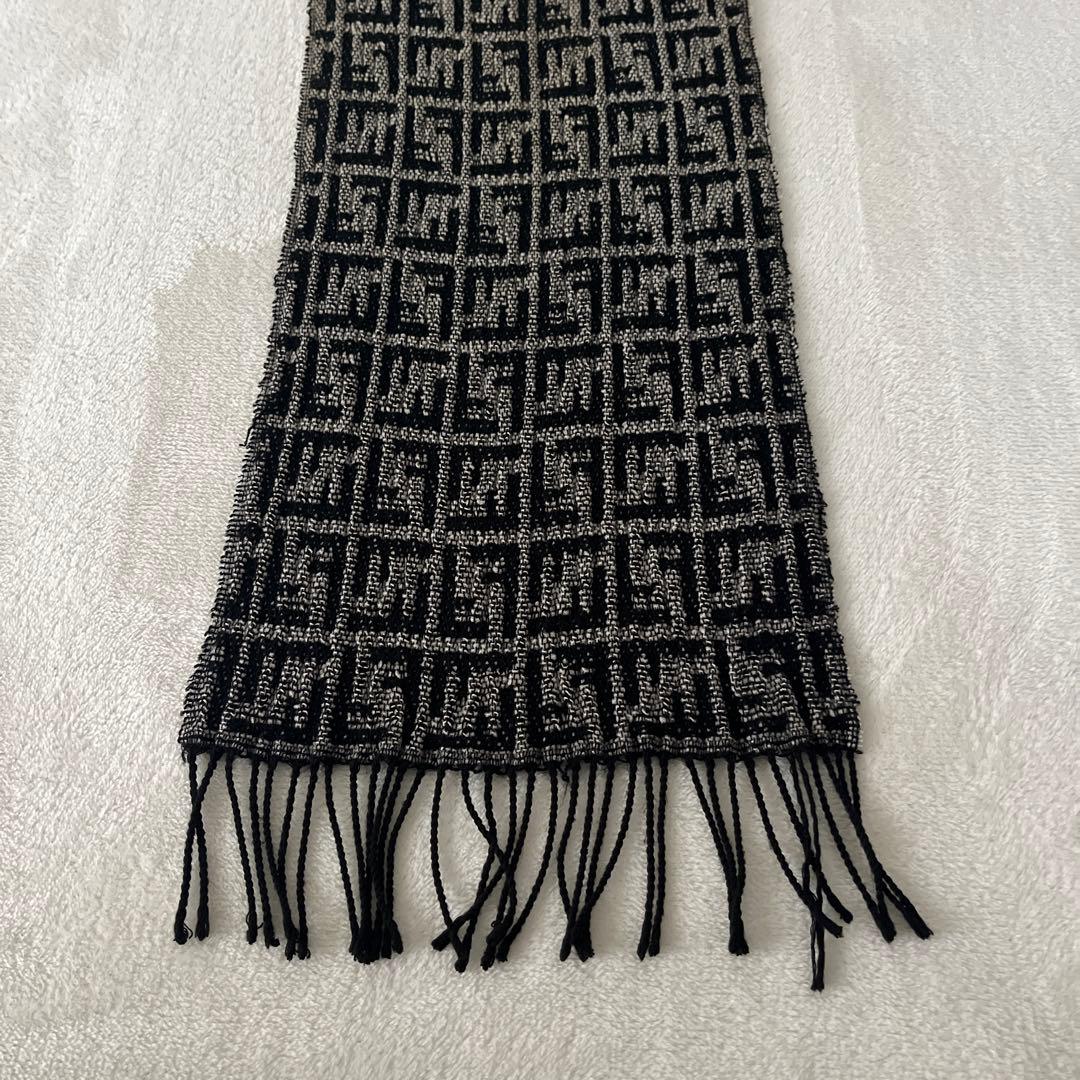 フェンディ　マフラー　イタリア製　ズッカ柄　総柄　FENDI