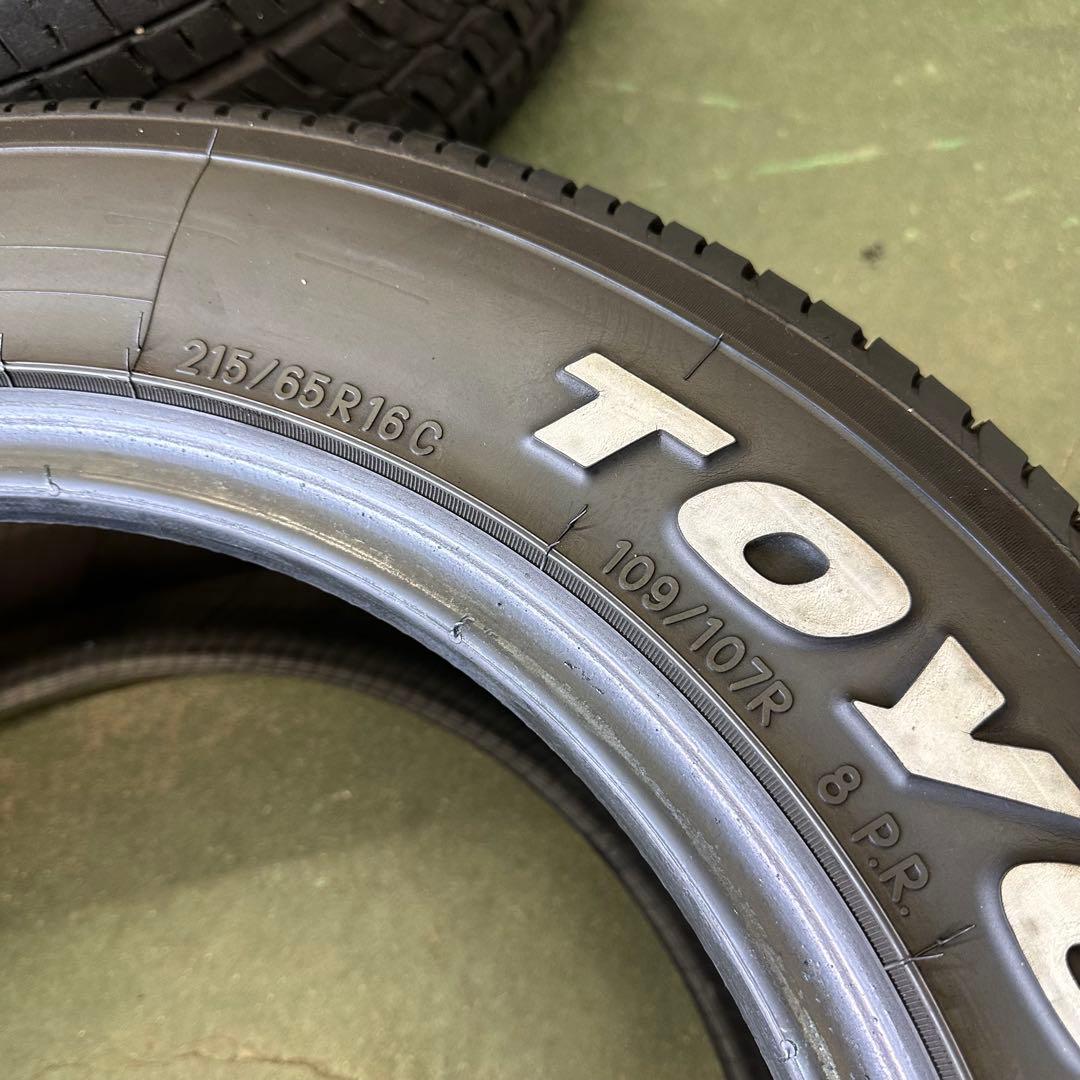TOYO TIRE ホワイトレター 215/65R16C 109/107 H20