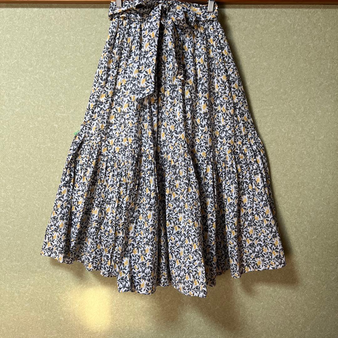 ★大人気完売品！格安！OBLI サイドリボンコットンフラワースカート