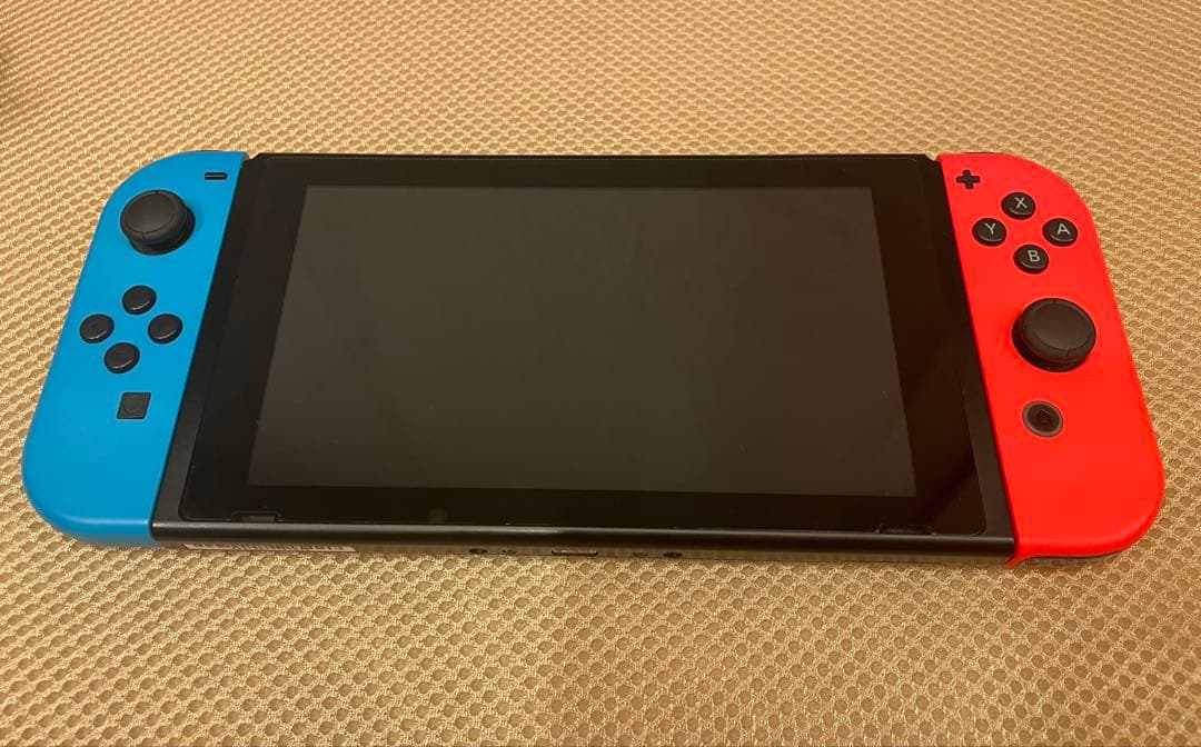 【中古】Nintendo Switch 本体 青/赤 SDカード、ケース付き