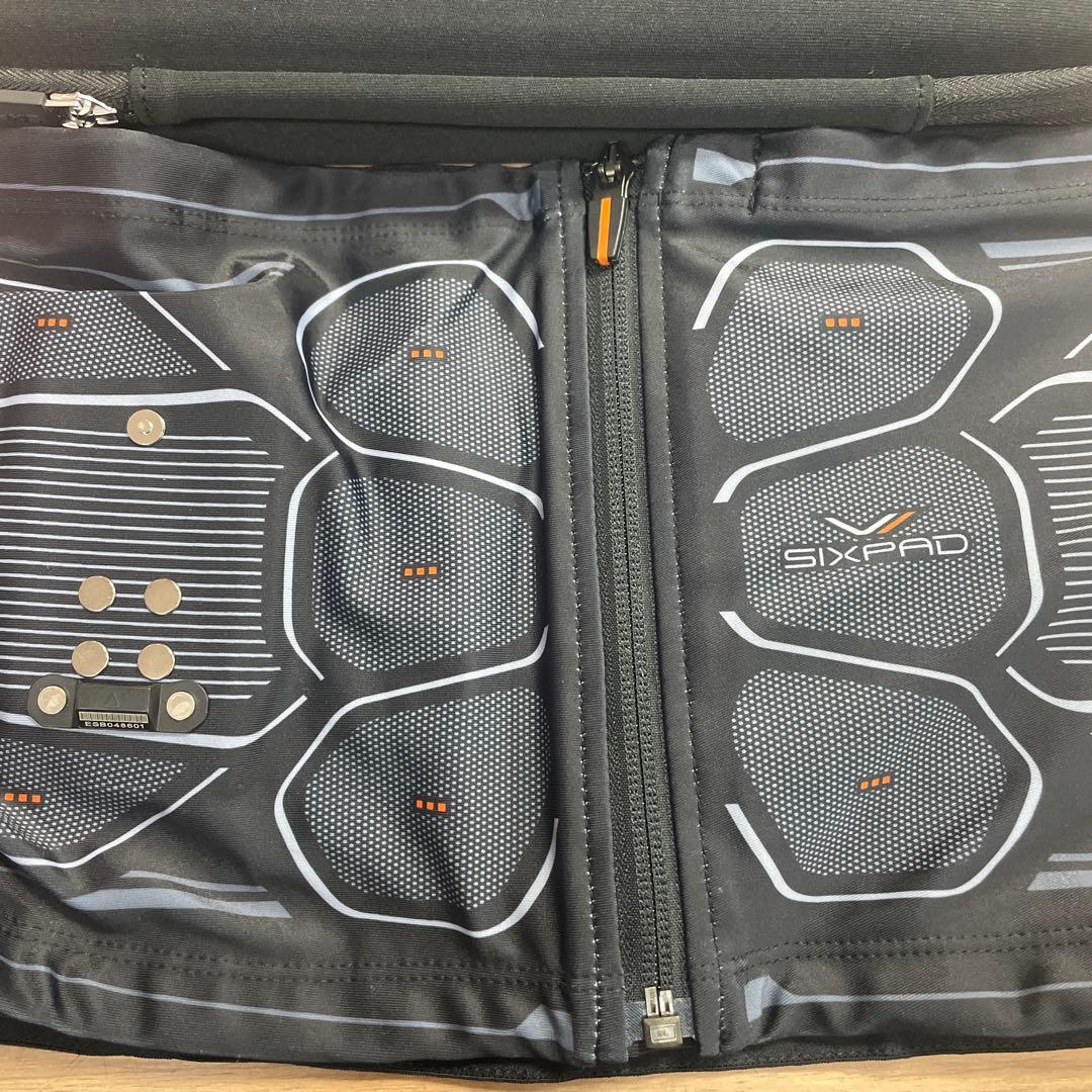 Mサイズ　コアベルト　シックパッド　SIXPAD 本体とケースのみ