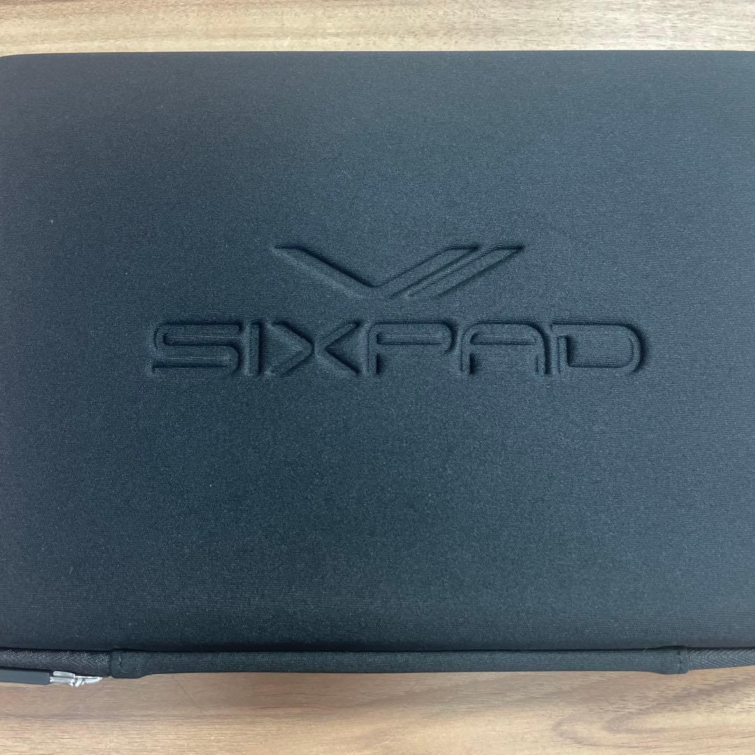 Mサイズ　コアベルト　シックパッド　SIXPAD 本体とケースのみ