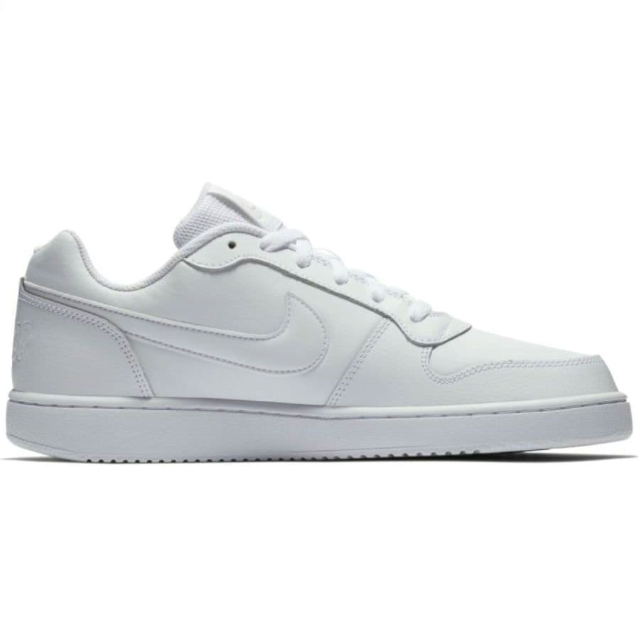 NIKEエバノン