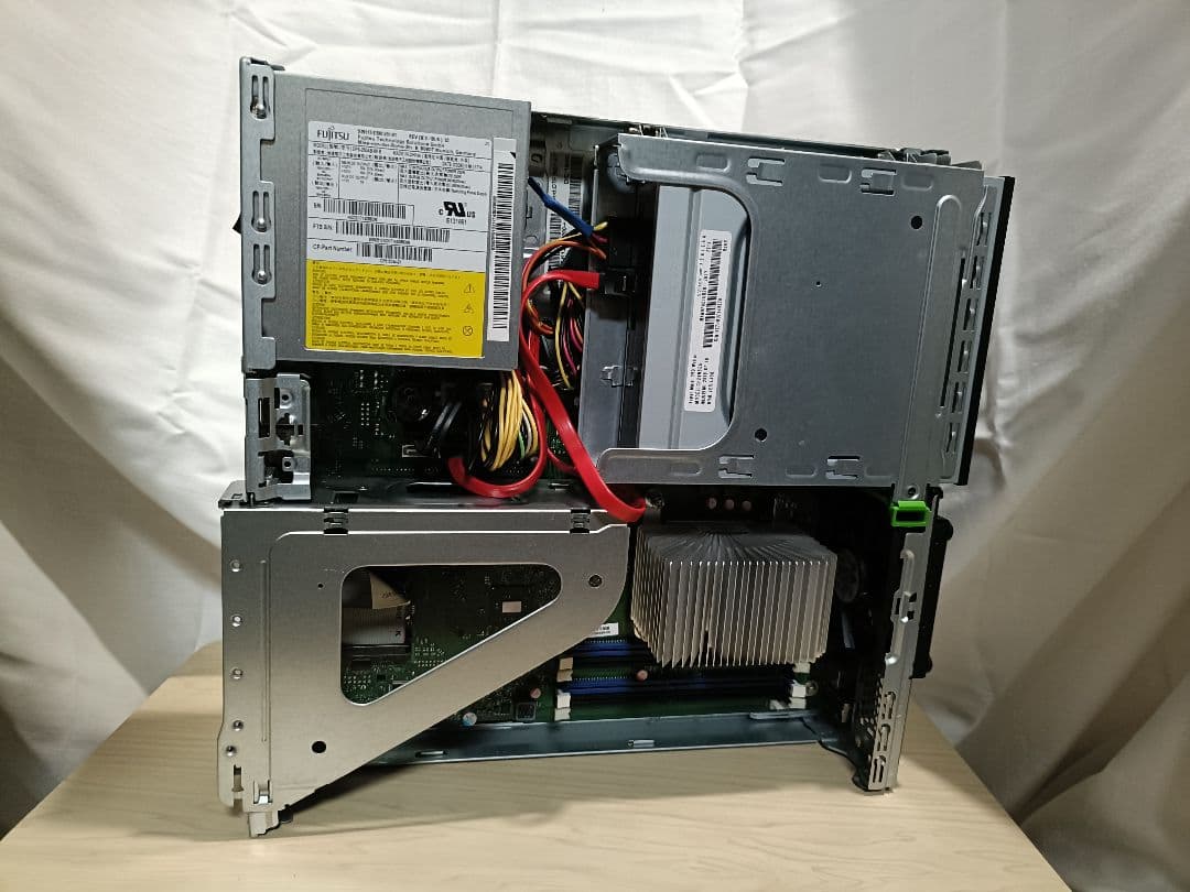 富士通Dシリーズ（コンパクト型） ESPRIMO D586/M