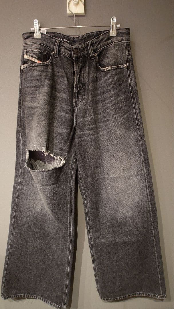 DIESEL　D-Sire　W25/L30　メンズも履けます
