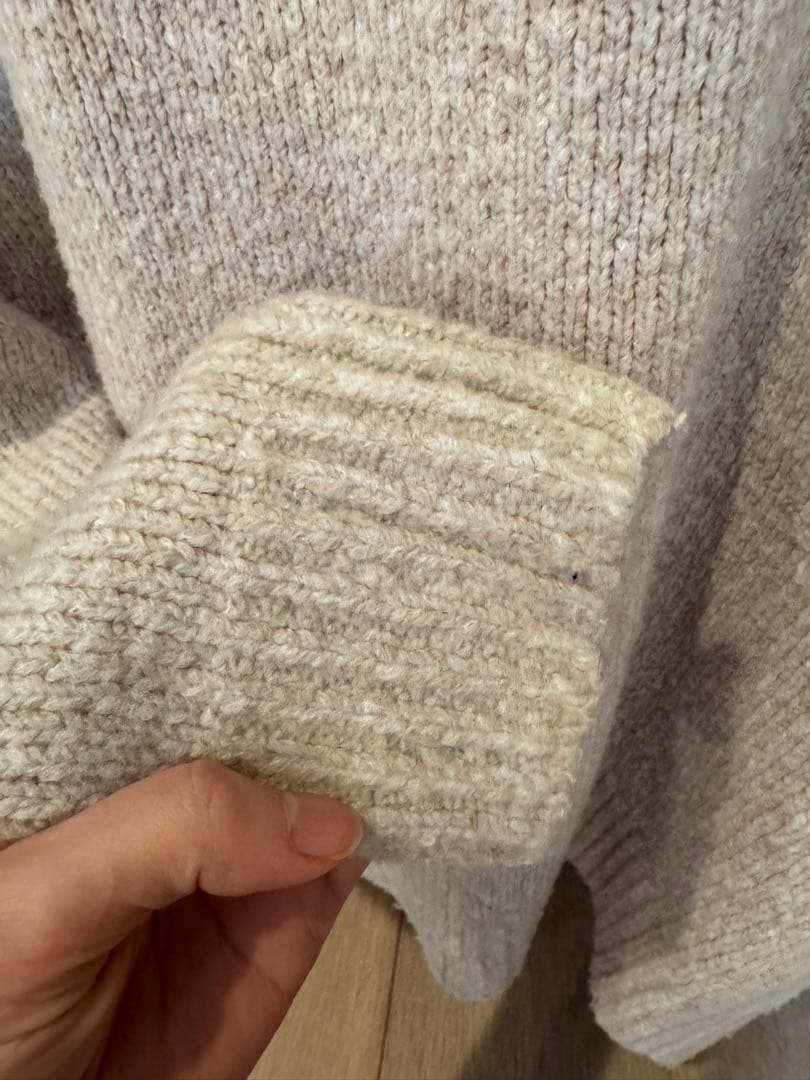 Acne Studios ベージュ カーディガン 長袖