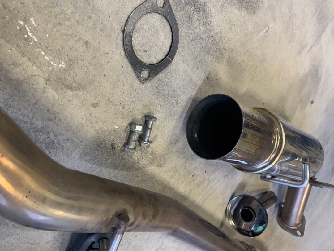 せんりつ　ZN6 86 BRZ 砲弾左出しステンレスマフラー