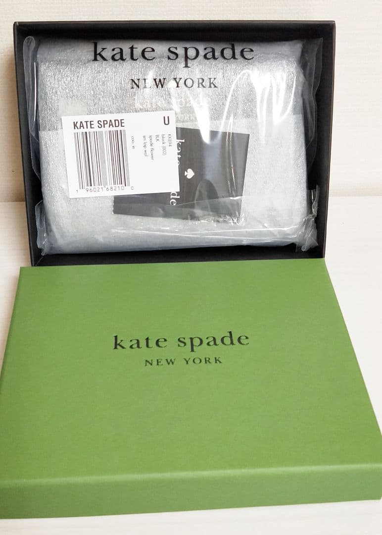【新品】Kate Spade 2つ折り財布 スペードフラワー ブラック 箱付き