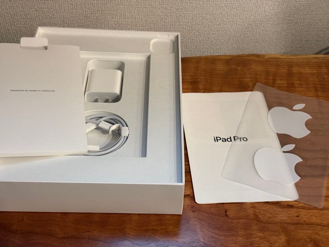 美品 Apple iPad Pro M2 256GB スペースグレー