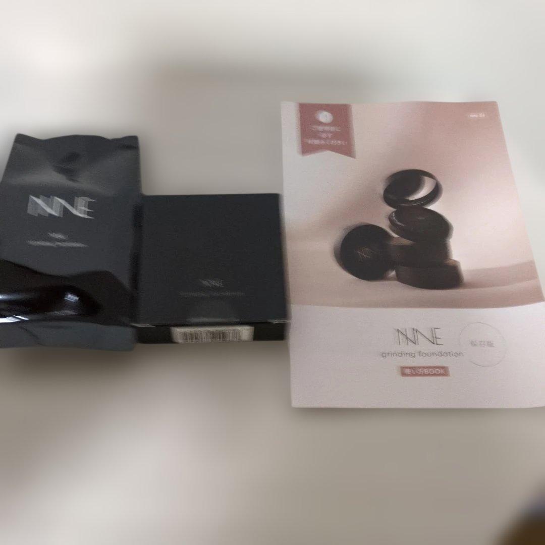 NNEファンデーション（ライトべージュ） 専用ケースセット
