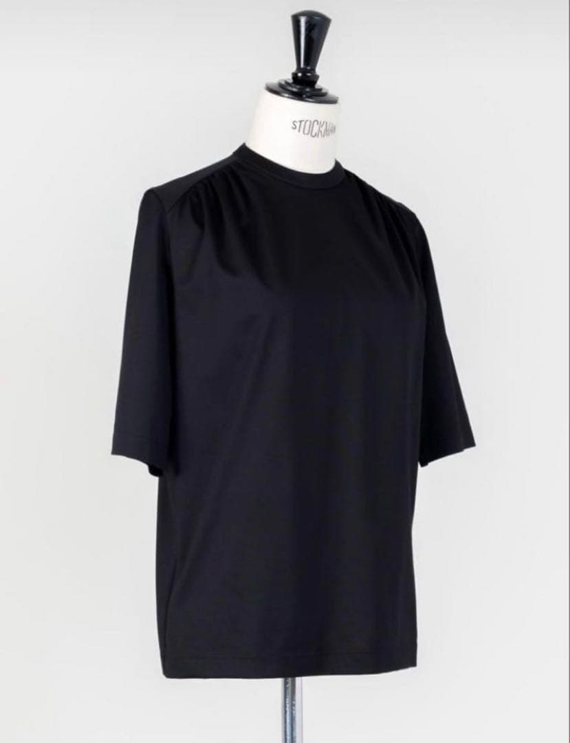 deres T shirt ブラミンク　loeff the row エルメス