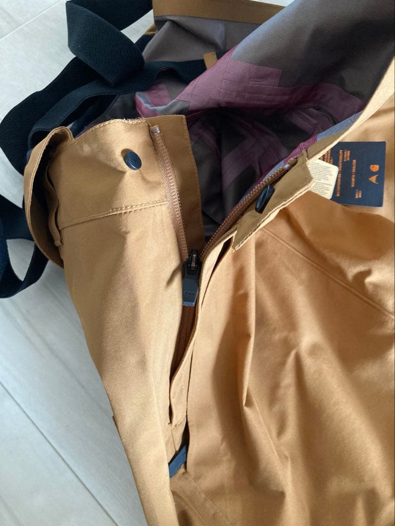 Burton × Carhartt コラボ ビブパンツウェア 新品