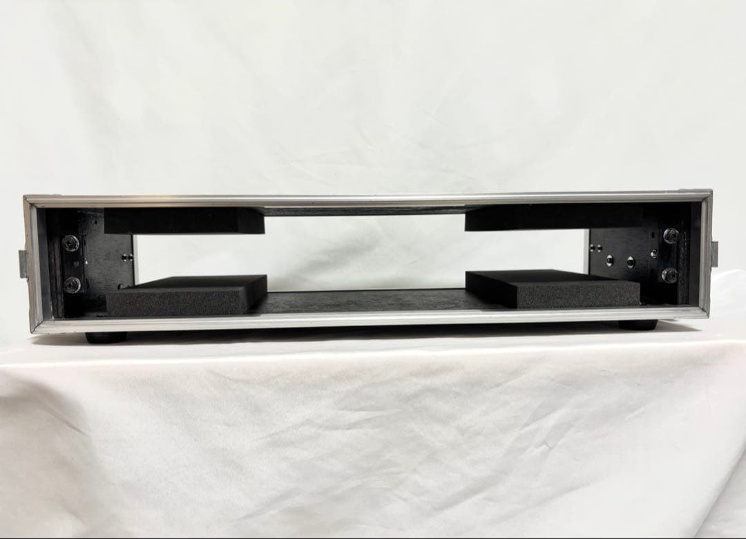 PENN ELCOM ラックケース 2U(実質1U) クッション/小物入れ付