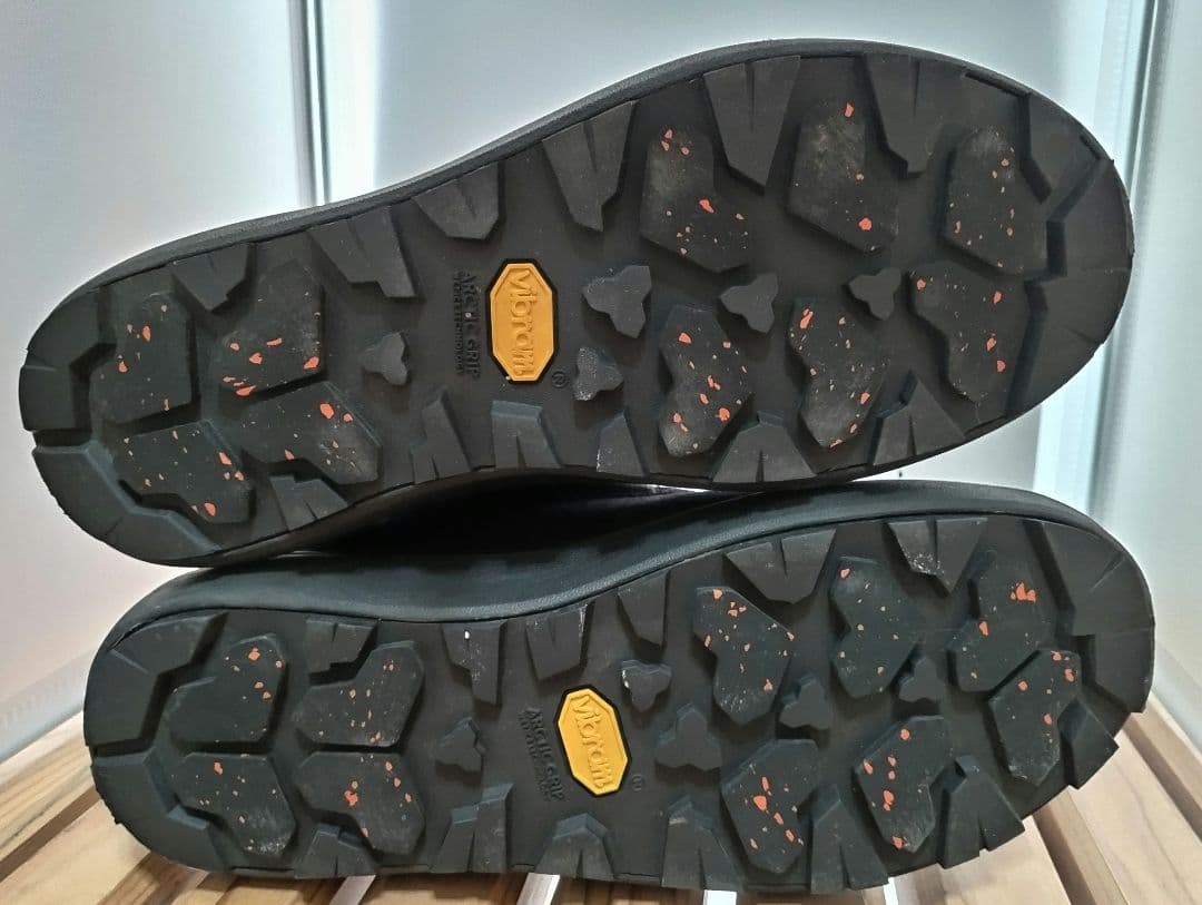コロンビア　サップランド　CHUKKA WP OH INFINITY