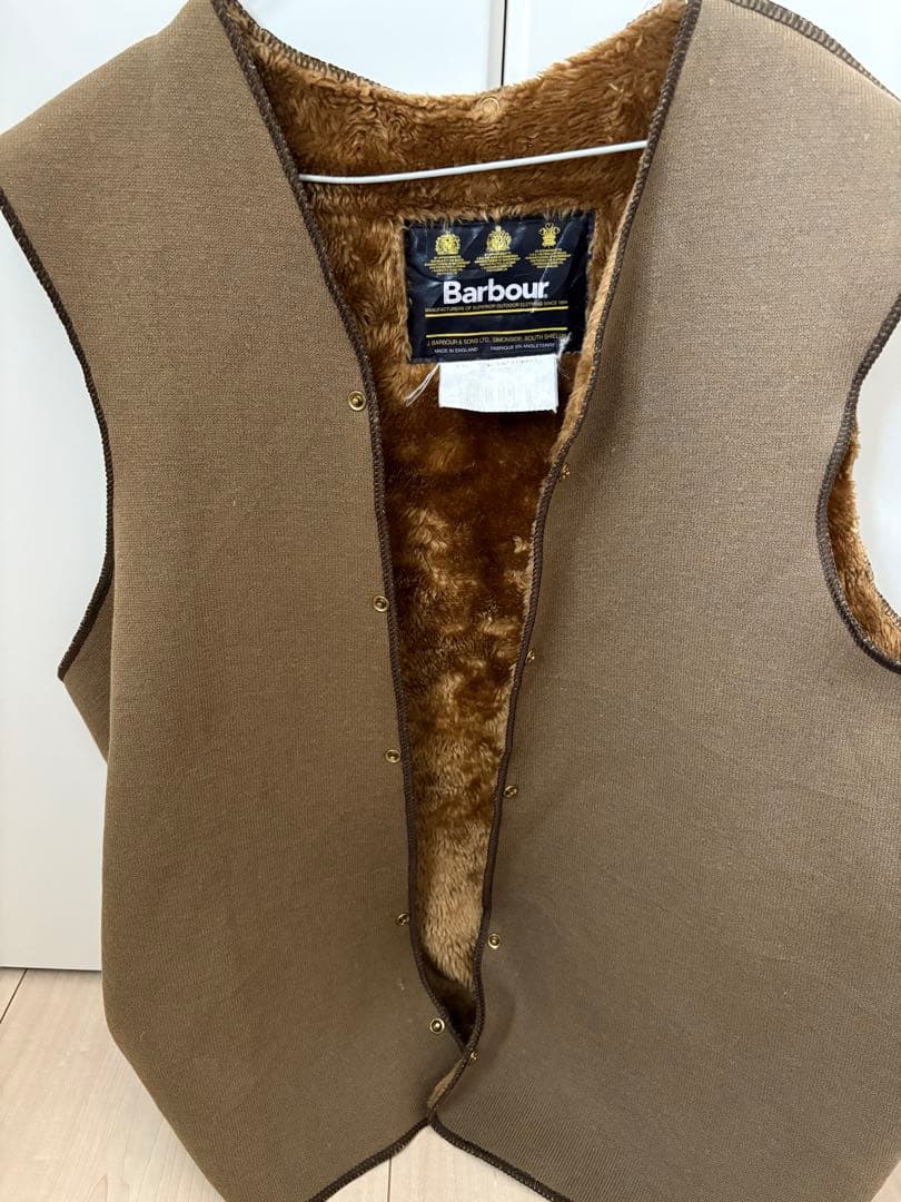 Barbour ファーライナーベスト ブラウン