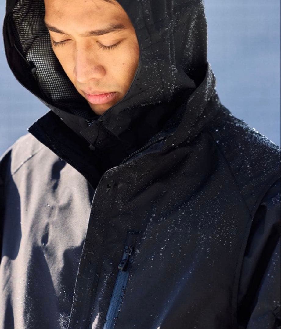 新品未開封　Lサイズ　+phenix GORE-TEX ベスト　ブラック