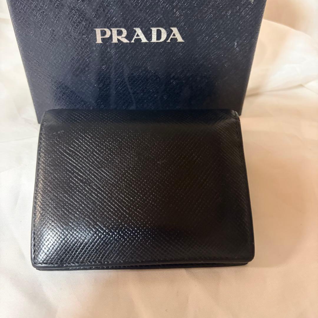 PRADA ブラック　サフィアーノレザー 二つ折り財布 箱付き