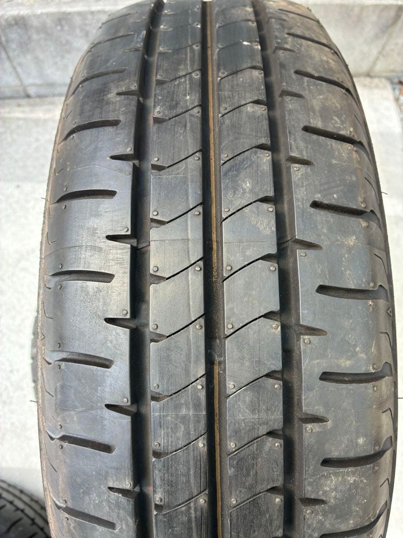 送料込み185/60r15BRIDGESTONE NEWNO4本セットバリ山