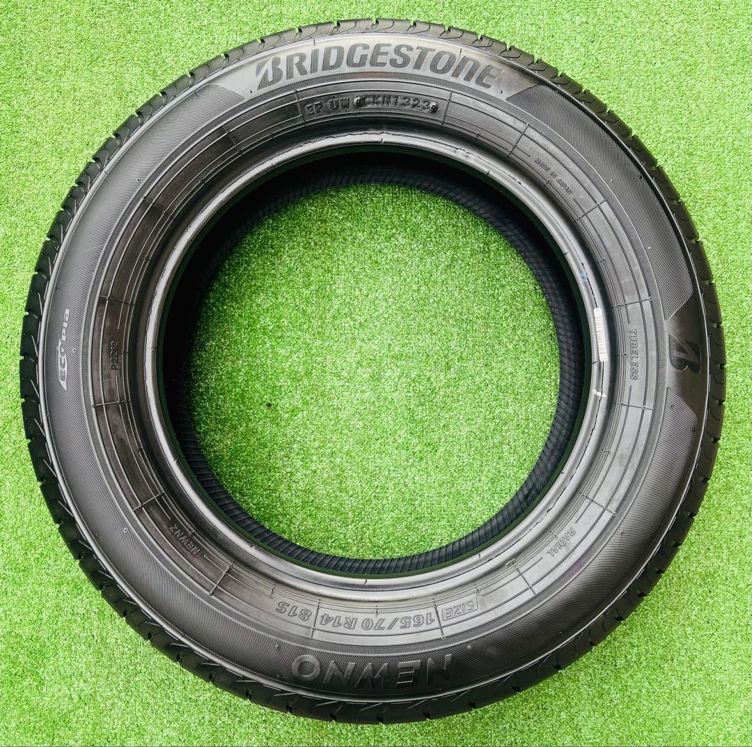 ほぼ新品 ブリヂストン ニューノ 165/70R14. 23年製タイヤ4本セット