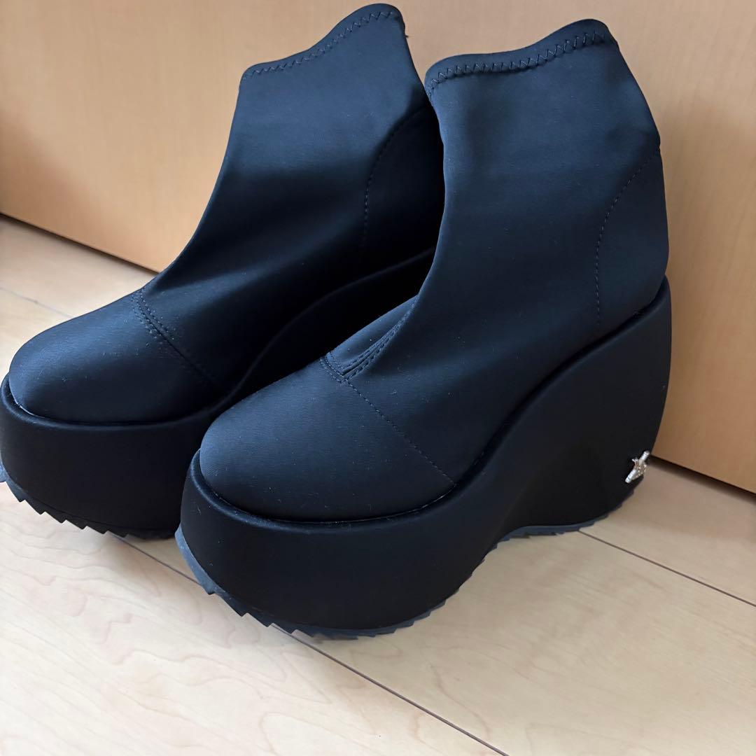 E*e様 YELLO INK PLATFORM SHORT BOOTS ショート