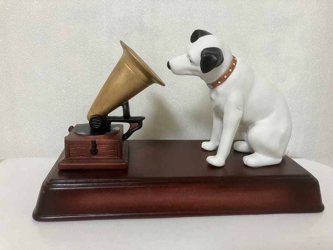 カ*ー様 「ニッパーくん」「蓄音機」「台座」の3点セット（陶器製）