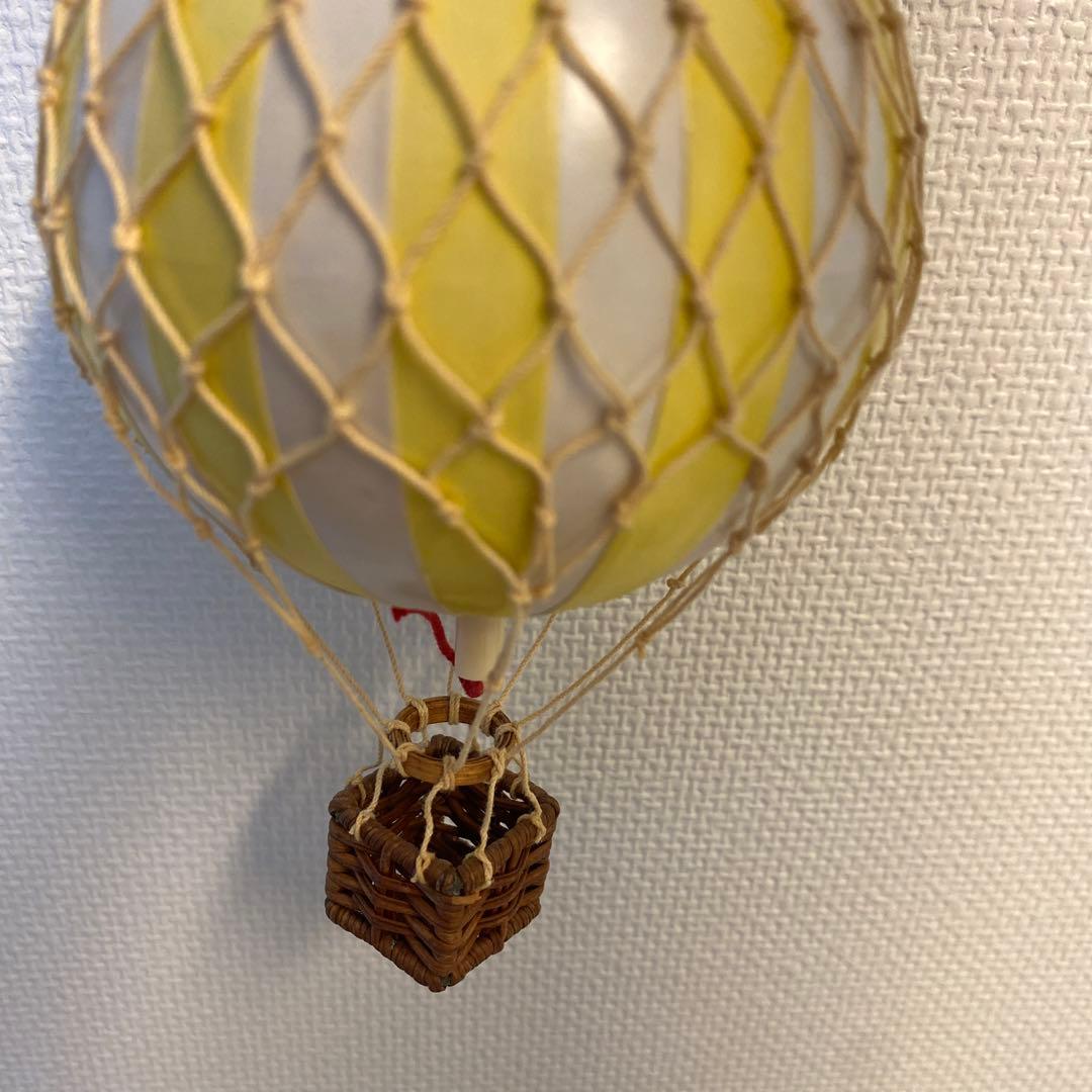 Authentic Models 気球　モビール　オブジェ