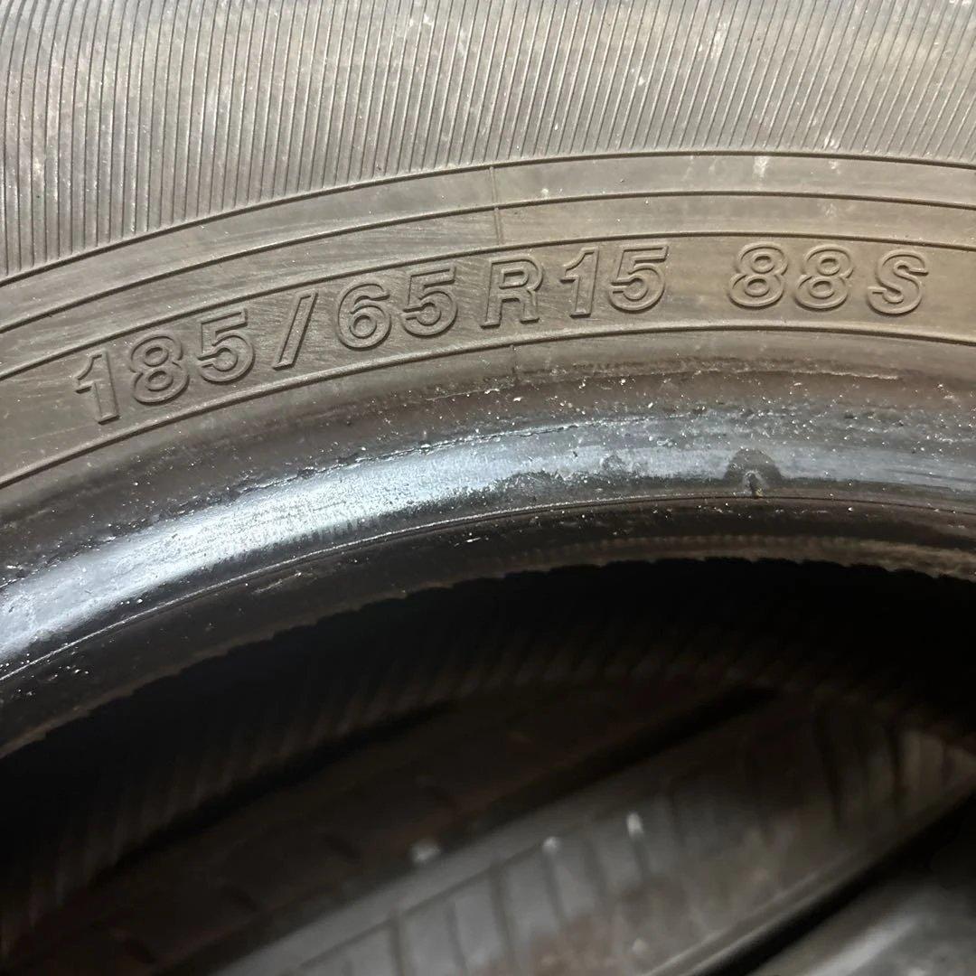 185/65R15(88S)ヨコハマ製 ブルーアースEs32