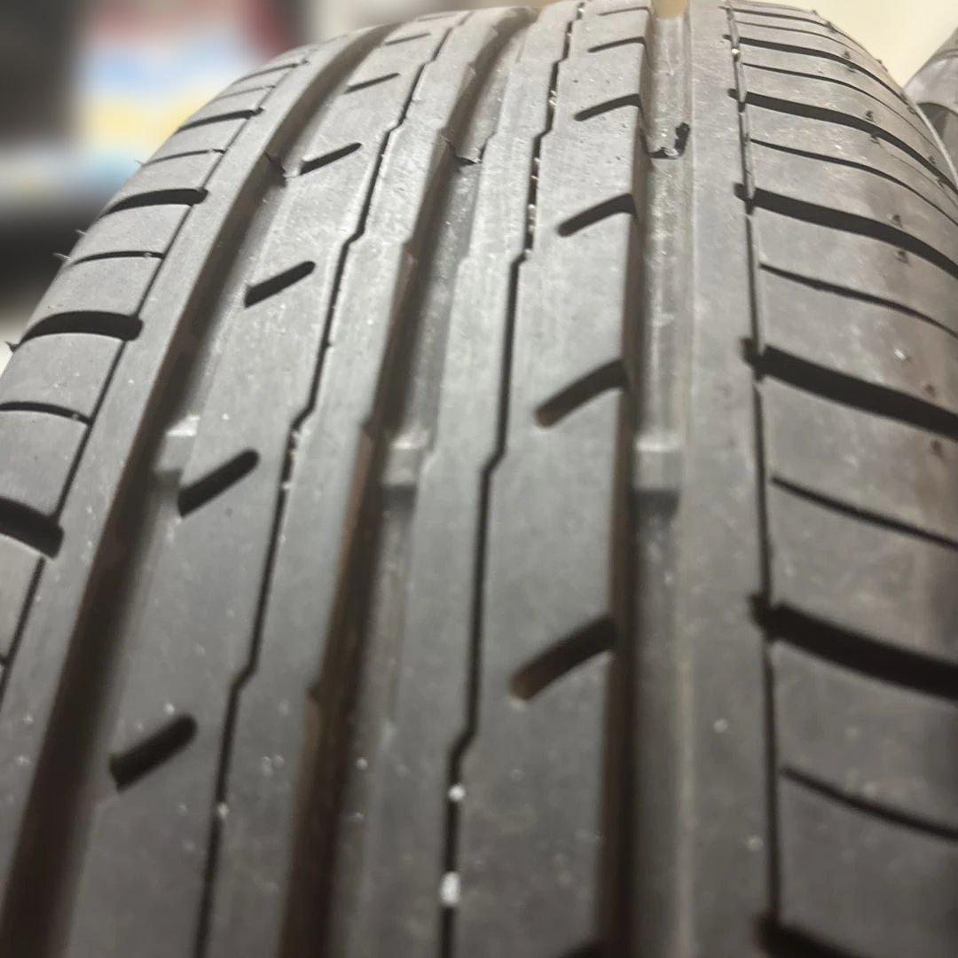 185/65R15(88S)ヨコハマ製 ブルーアースEs32