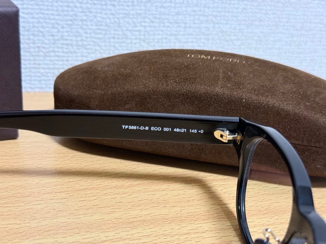 トムフォード　メガネ　TF5861