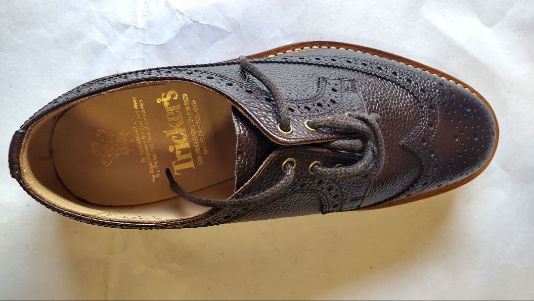 Tricker's ブラウン ブローグシューズ