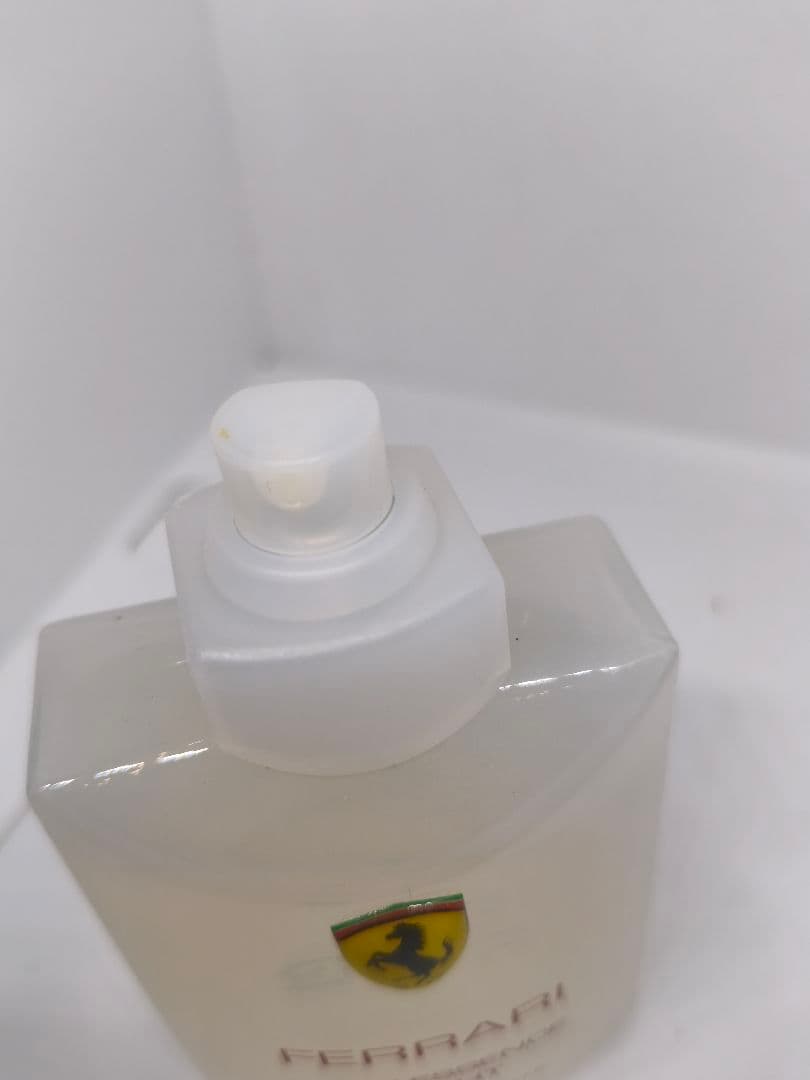 フェラーリ ライトエッセンス　ブライト　オードトワレ　75ml