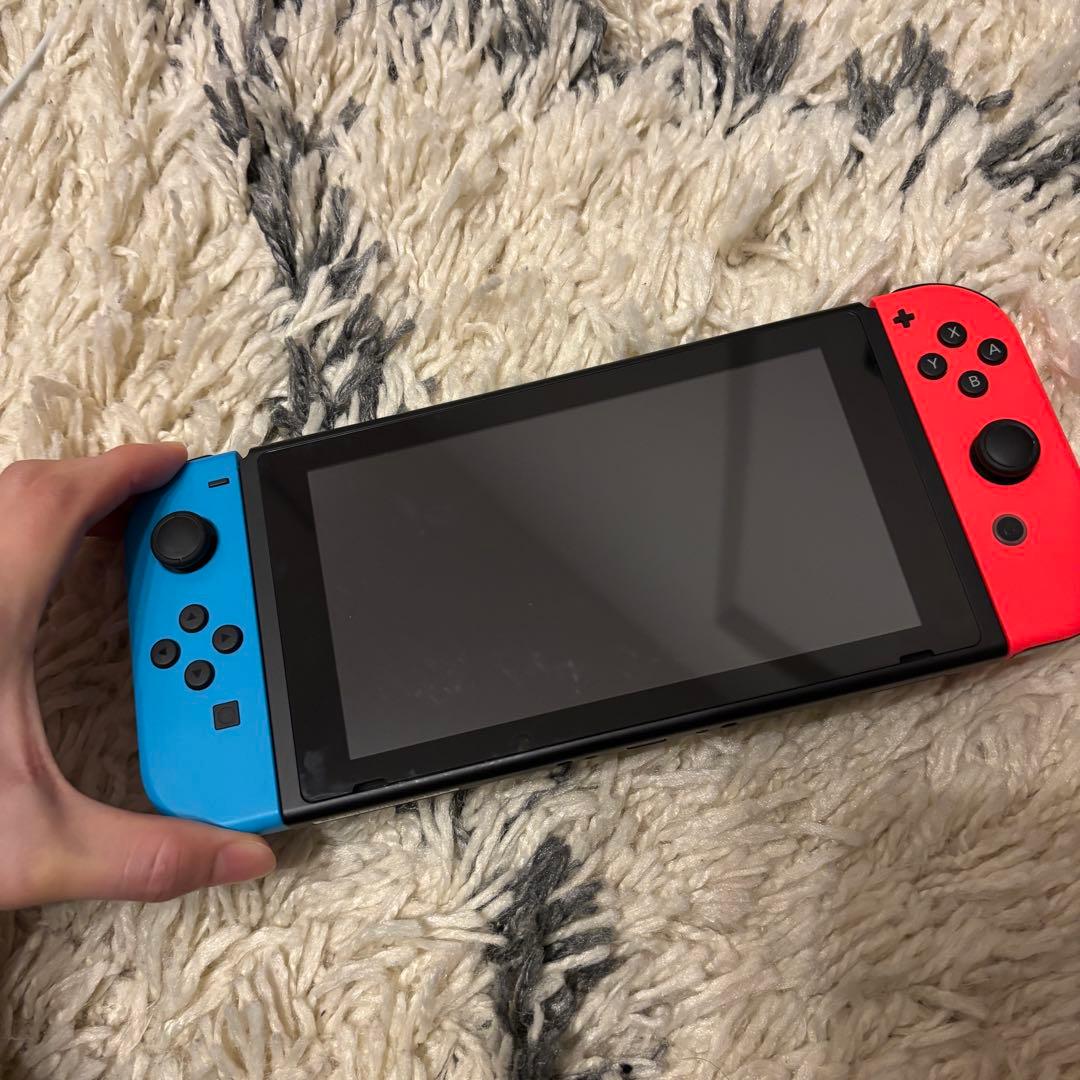 【かなり美品】Nintendo Switch ネオンブルー/ネオンレッド 本体