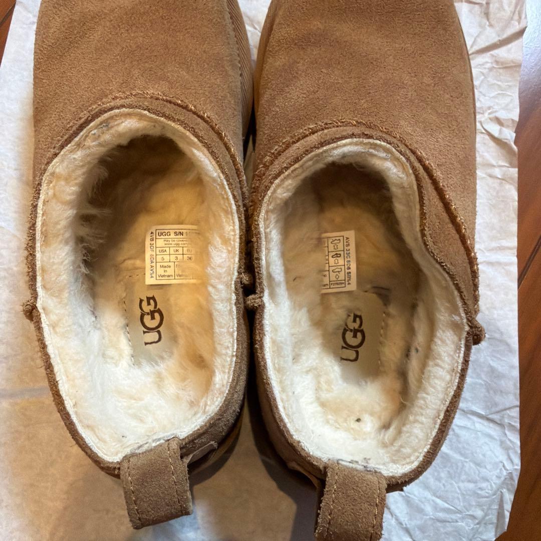 ugg クラシックマイクロ　22cm