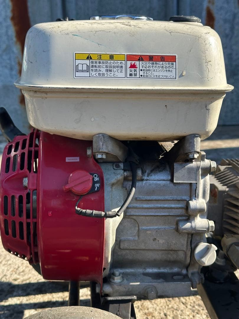 2. スーパー工業 エンジン式高圧洗浄機 SEC-1310 本体 & 給水ホース