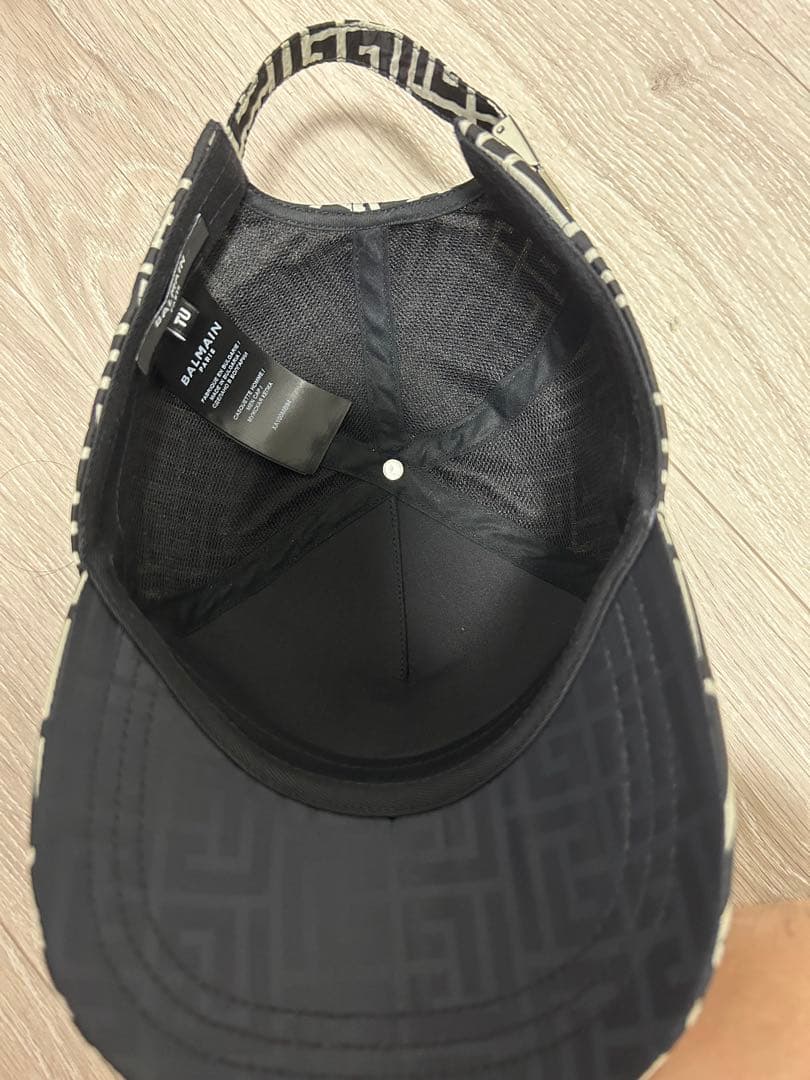 【jtjdmt】美品BALMAINバルマン モノグラム 総柄 キャップ