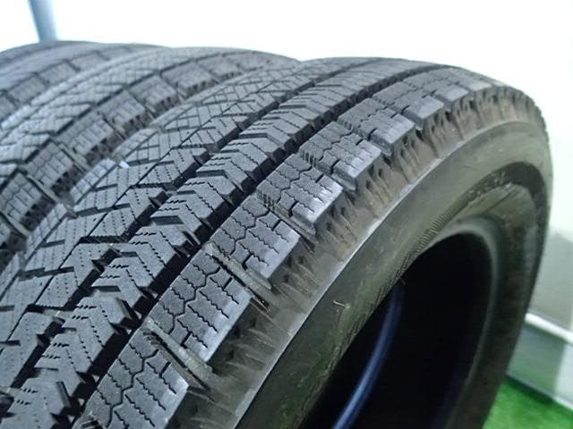 B1031【送料無料】スタッドレスタイヤ 165/65R14 4本セット