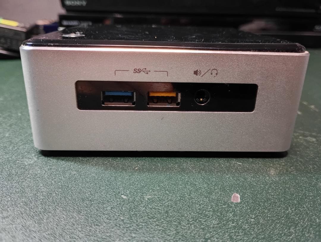 【中古】Intel NUC NUC5i7RYH Intel ※初期化済み