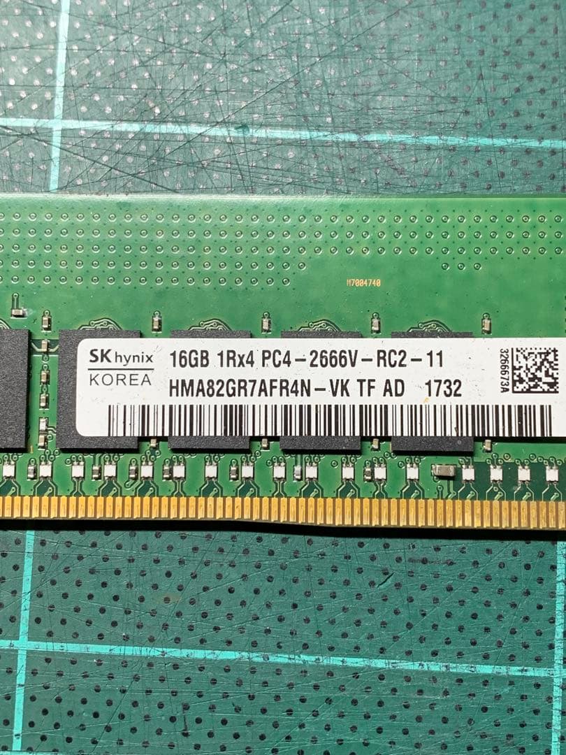 Samsung 8GB 2枚 SK hynix 16GB 1枚