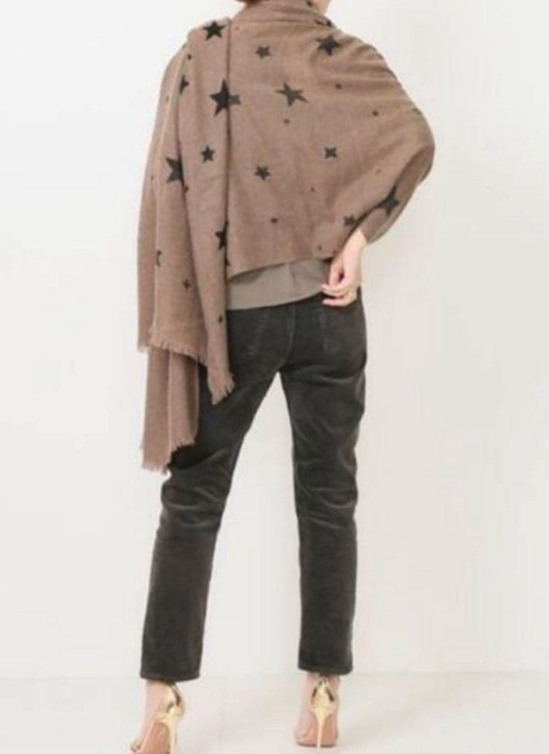 新品　ドゥーズィエムクラス　カシミヤ100% DOUCE GLOIRE 星柄