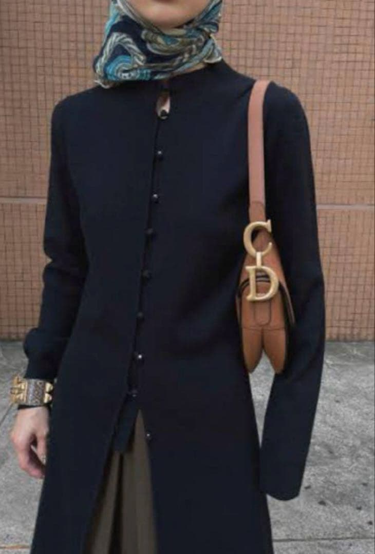 【美品】 AMERI HALF OPEN LONG TOP