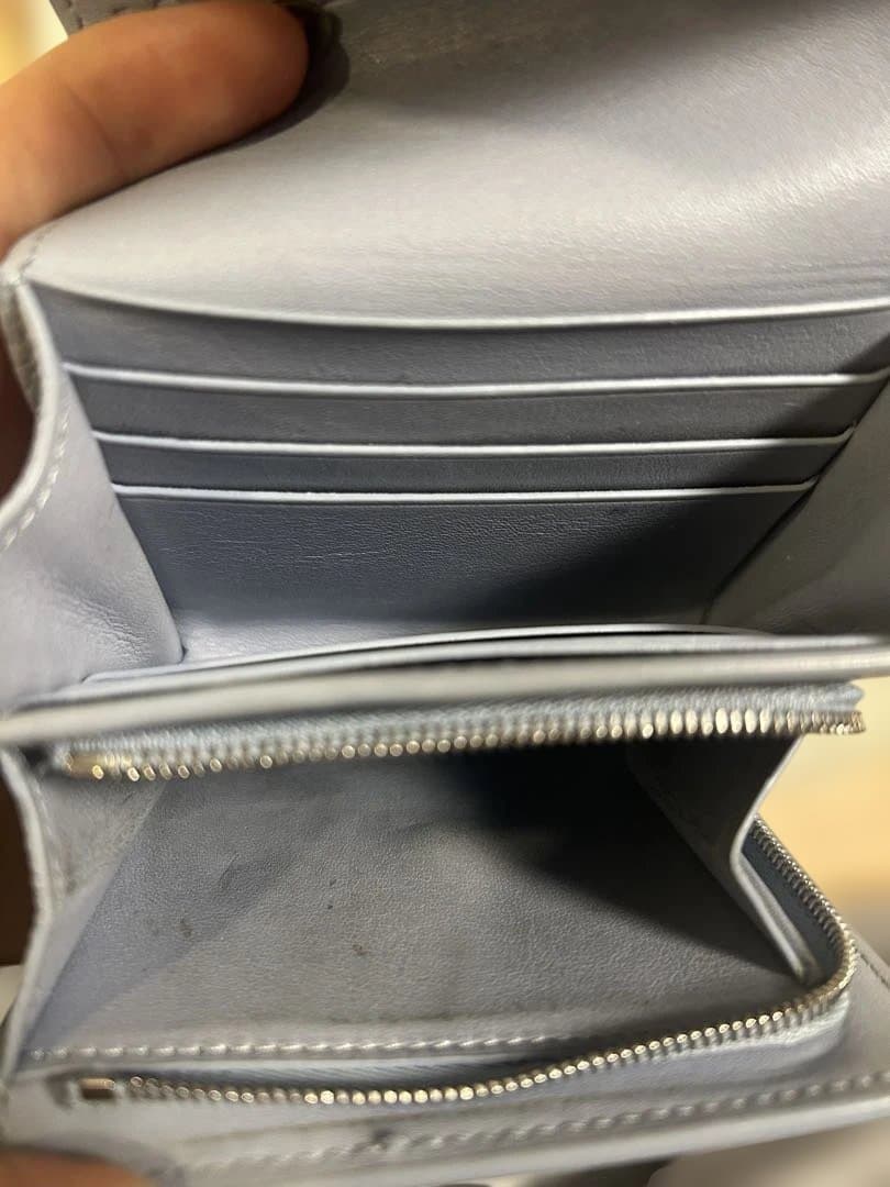 【即日発送可】 LOEWE 水色　三つ折り財布【タイムセール中】